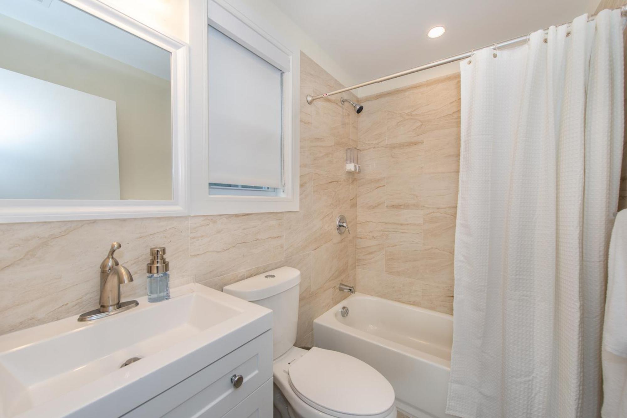 Stylish Chic Condo Nyc At Fingertips Норт-Берген Экстерьер фото