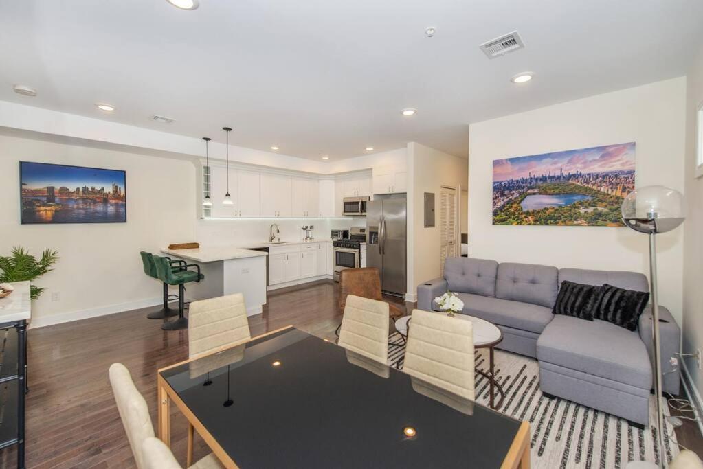 Stylish Chic Condo Nyc At Fingertips Норт-Берген Экстерьер фото